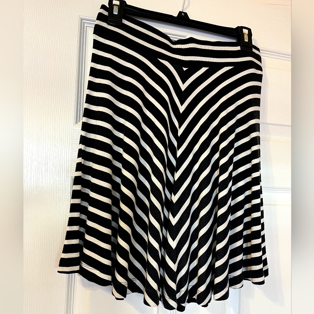 LOFT Swing Skirt! Size XS